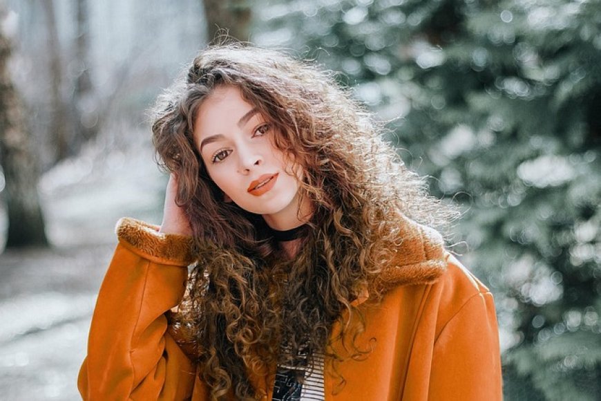 Top Fashion Trends Shaping the Modern Style Industry